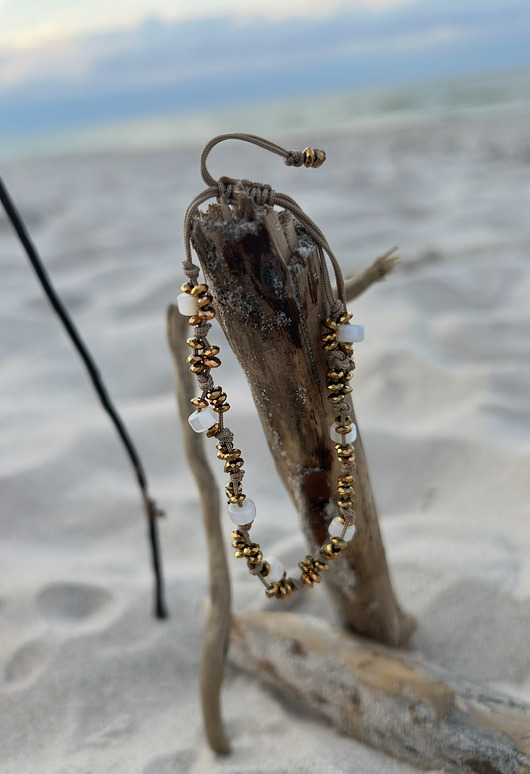 bransoletki z kamieni naturalnych Golden - bransoletka z hematytów i Masy perłowej