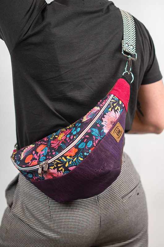 saszetka nerka Duża fioletowa nerka torebka damska FIOLETOWE POLE KWIATÓW