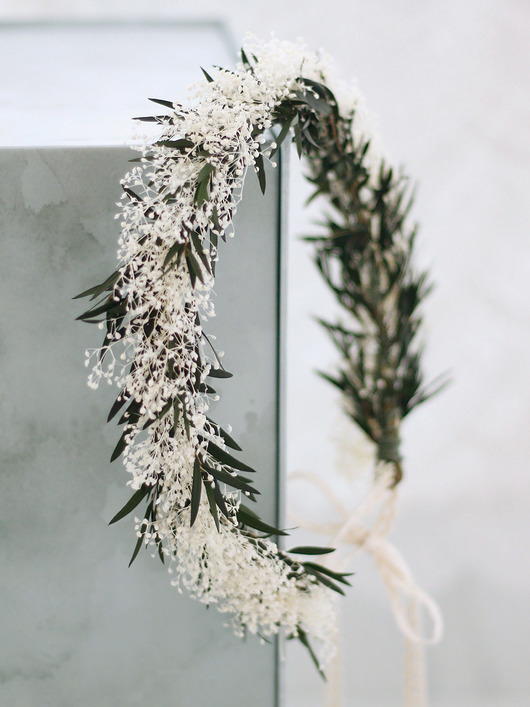 Ślubne ozdoby do włosów Delikatny wianek z naturalnej gipsówki