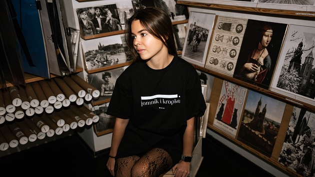 t-shirt damskie Koszulka czarna "Jamnik i kropka"