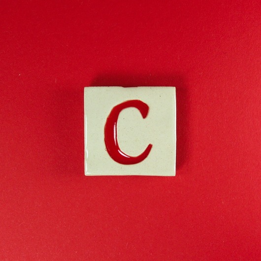 magnesy Ceramiczny magnes, czerwona literka C