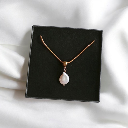 chokery Delikatny naszyjnik z perłą : wyjątkowy prezent