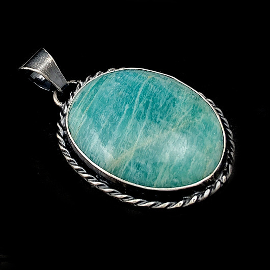 wisiory Miętowy amazonit