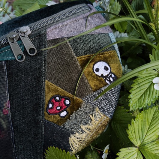 saszetka nerka Nerka półksiężyc kodama susuwatari