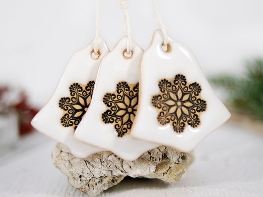 3 ceramiczne dekoracje choinkowe - dzwonki 10FingersArt