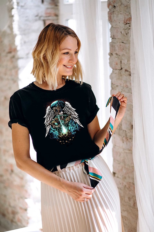 t-shirt damskie Koszulka damska czarna z nadrukiem Srikandi