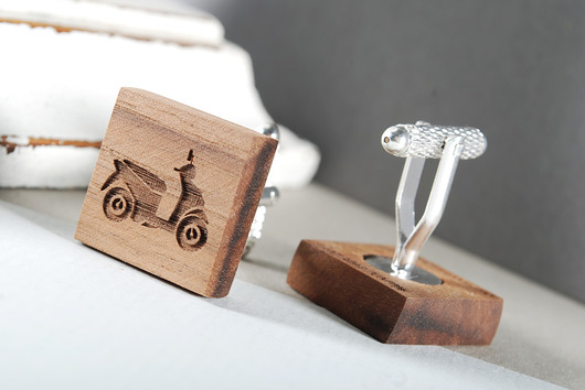 VESPA - drewniane spinki mankietowe w pudełku MOODFORWOOD Studio