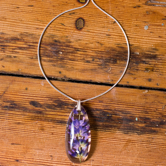 Naszyjnik z lawendą - żywica, srebro So Jewelry