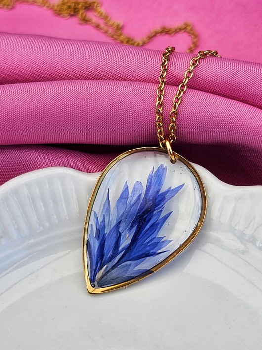 wisiory Naszyjnik z chabrem