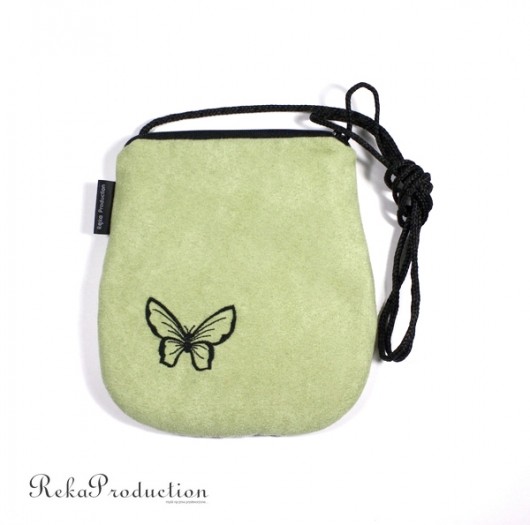 little green with butterfly RękaProduction