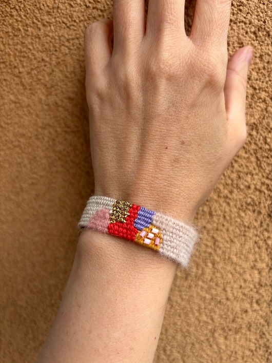 bransoletki na sznurku Bransoletka handmade tkana ręcznie na krośnie z koralikami