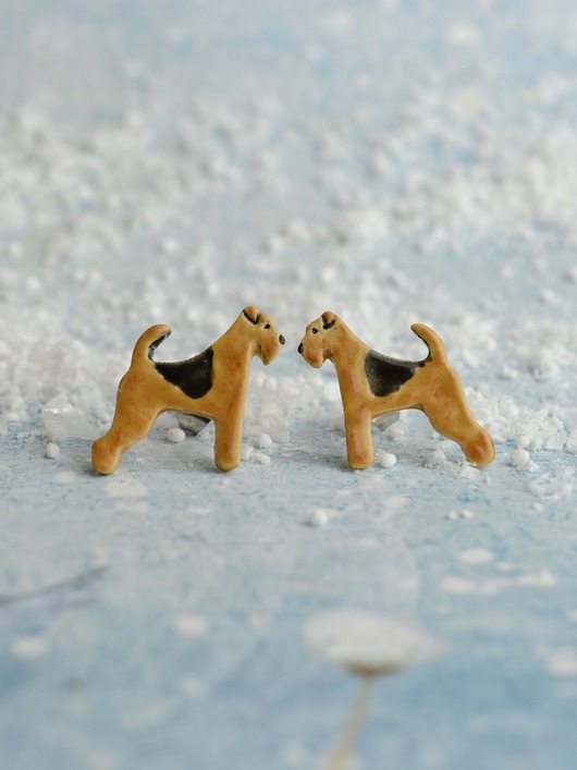 kolczyki ceramiczne Airedale terrier mini pieski- ceramiczne sztyfty