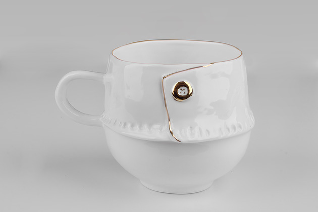 kubki i filiżanki Porcelanowy Kubek w Ubranku, 640 ml