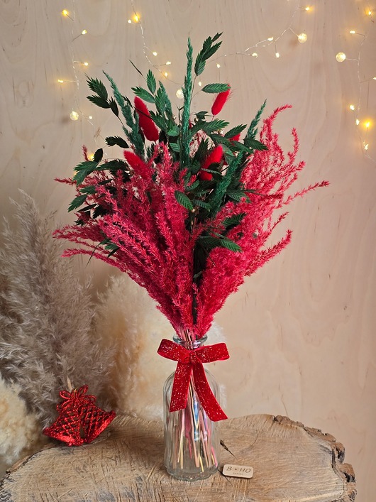 dekoracje świąteczne Świąteczny bukiet z suszonych kwiatów w szklanym wazonie