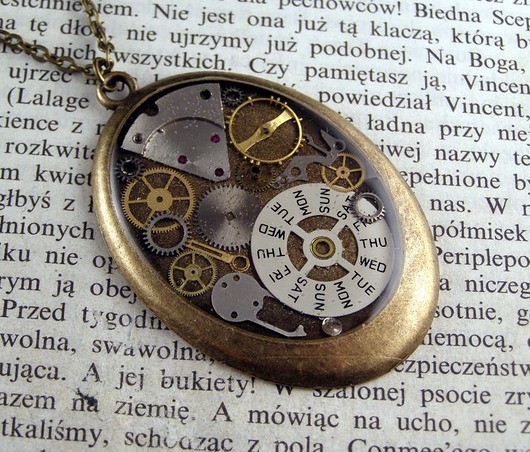Mechaniczny naszyjnik 126 Zegarynki