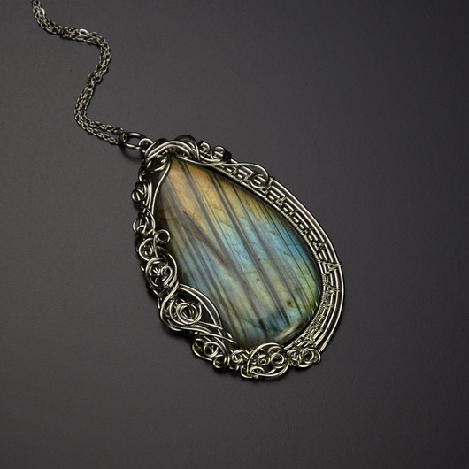 Duży wisior labradoryt wire wrapping Agata Rozanska