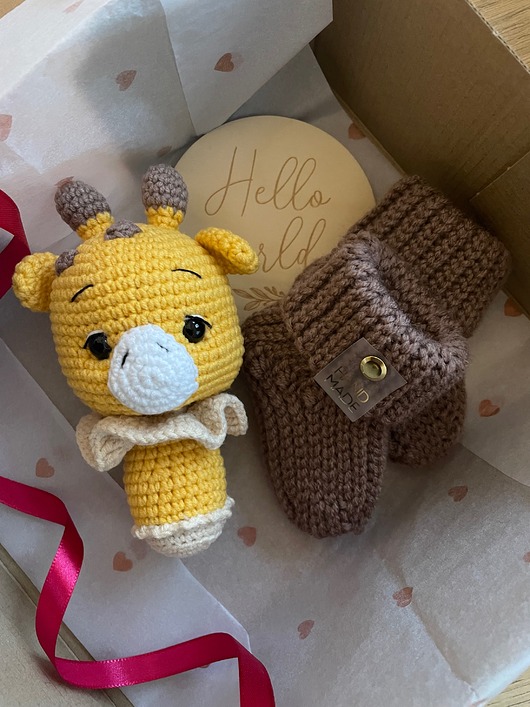 misie i maskotki Gift box - maskotka żyrafka + skarpetki