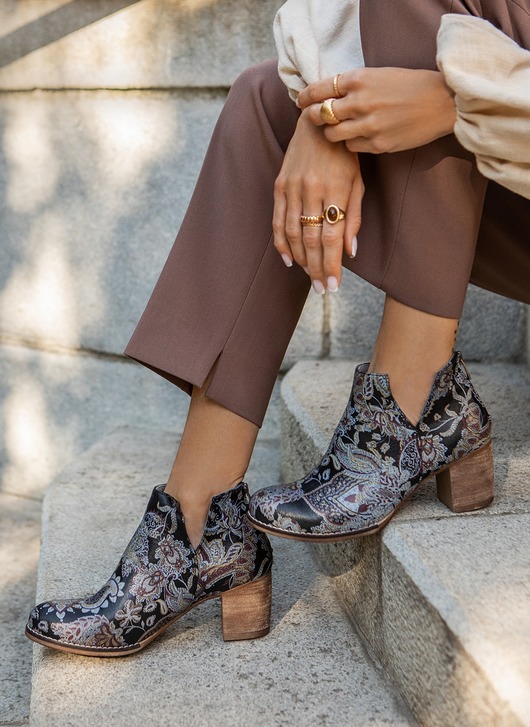 botki damskie SKÓRZANE BOTKI DO KOSTKI ZAPATO 501 BOHO