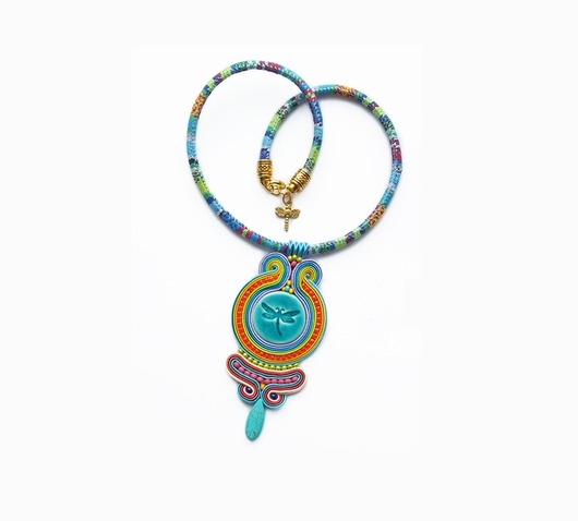 Kolorowy naszyjnik soutache z ważką Mró Soutache