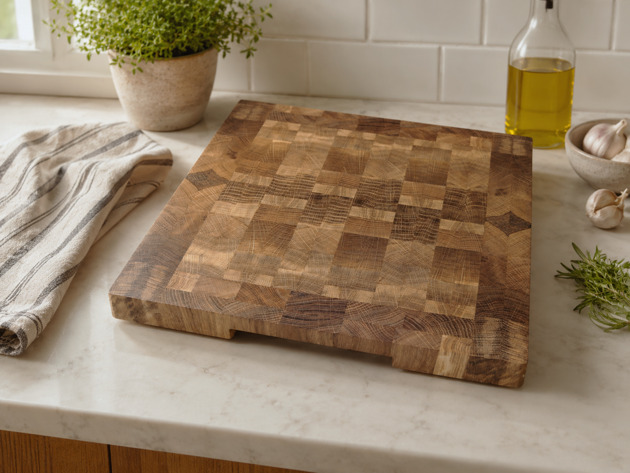 deski do krojenia i tace Dębowa deska do krojenia w stylu End Grain. Sztorcowy blok do krojenia.