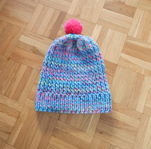 czapki damskie 6914 Wielokolorowa Czapka Zimowa z Neonowym Pomponem