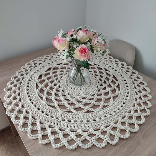 obrusy i serwetki Serweta szydełkowa ze sznurka bawełnianego 80cm