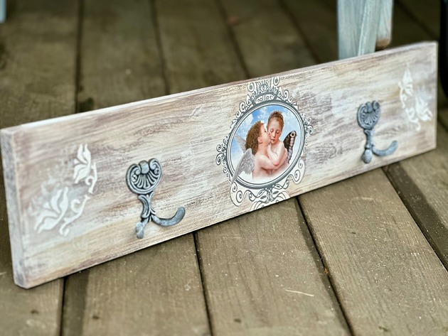 Ozdoby na ścianę Prowansalski wieszak z aniołami, shabby chic, ciekawe uchwyty