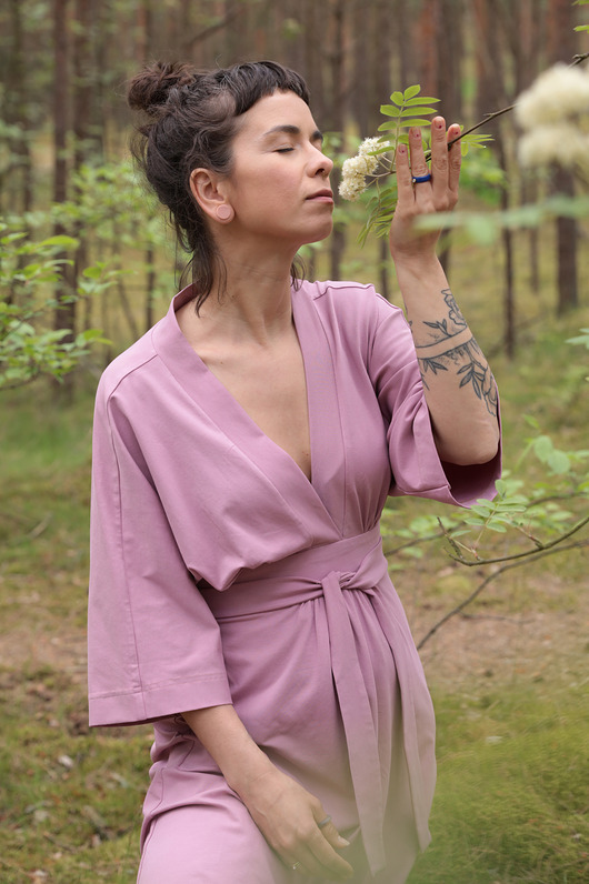 sukienki midi damskie Sukienka Kimonowa Dusty Pink