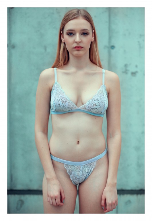 Biustonosz baby blue senveniu