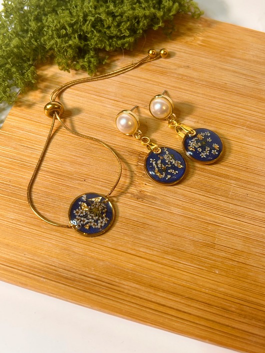 komplet biżuterii Komplet biżuterii kolczyki i bransoletka Nocna łąka intensywnie niebieskie