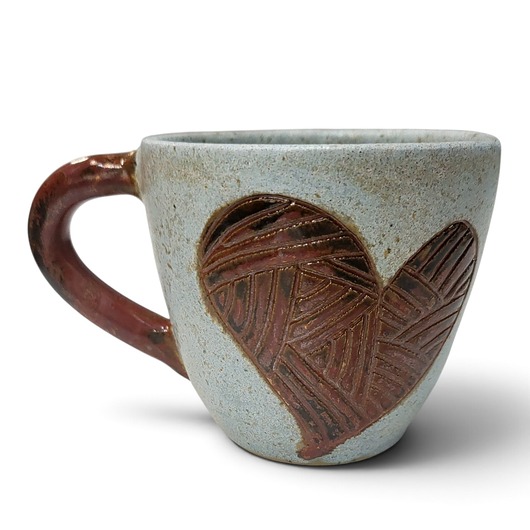 kubki Ceramiczny kubek - filiżanka serce