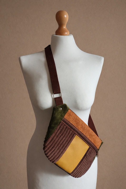 saszetka nerka Damska nerko-torebka.