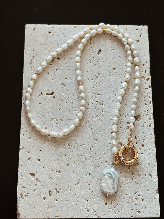 złote naszyjniki Naszyjnik z pereł naturalnych z zawieszką