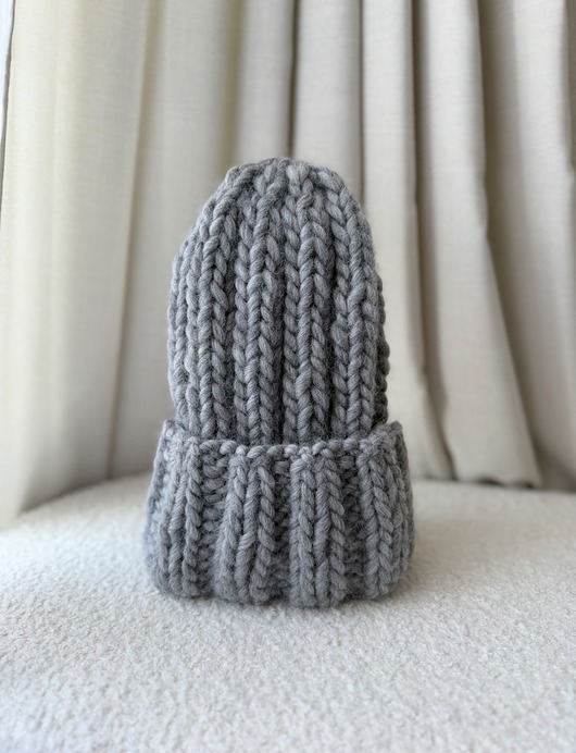 czapki damskie Gruba szara czapka