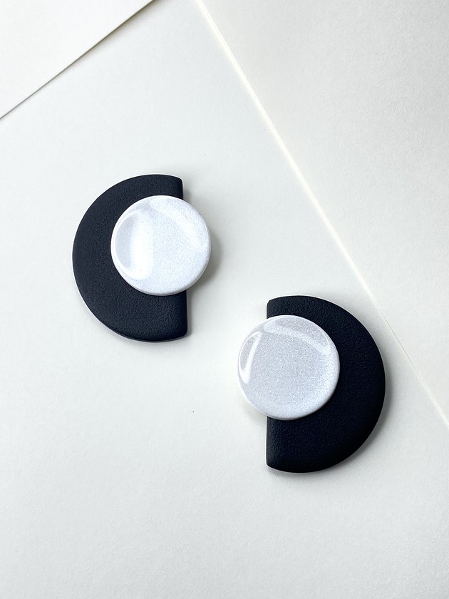 kolczyki z masy plastycznej Kolczyki geometryczne sztyfty HALF