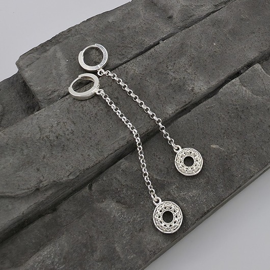 kolczyki srebrne Kolczyki srebrne Misterne rozety na łańcuszkach