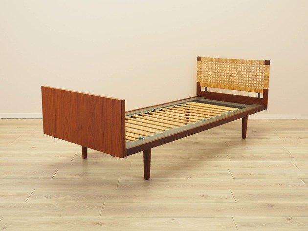 łóżka Łóżko tekowe, duński design, lata 60, Hans J. Wegner, Getama