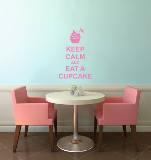 Keep Calm and eat a cupcake- naklejka ścienna Tulis