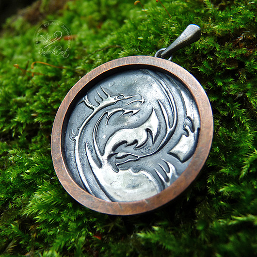 Yin Yang Dragons - Pendant Radecka art
