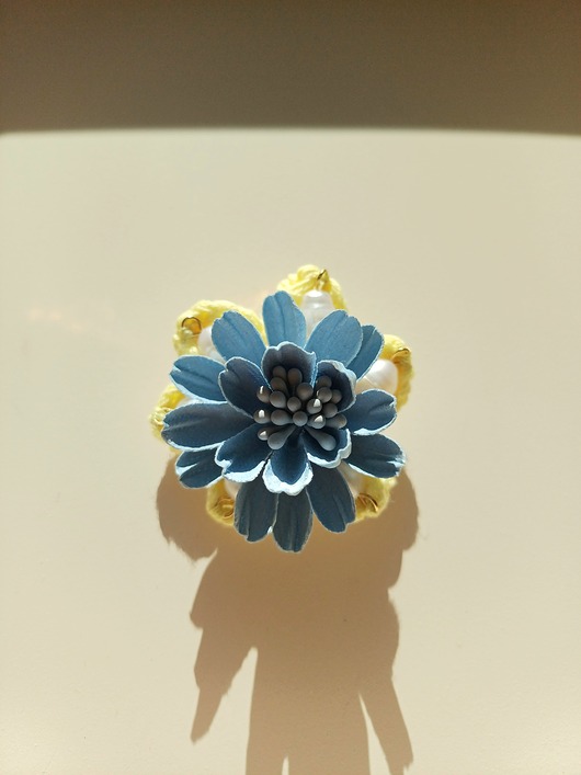 przypinki Broszka - kwiat z perłami naturalnymi