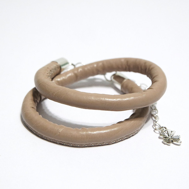 bransoletki - inne Bransoletka - Beżowa - gruby rzemień, owijana