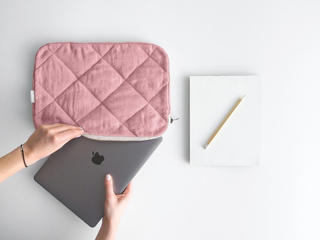 etui na laptopa Lniane etui na laptopa DUSTY PINK