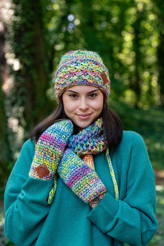 czapki damskie Czapka MERINO 100% Hope Cukierki + podszewka BAWEŁNA