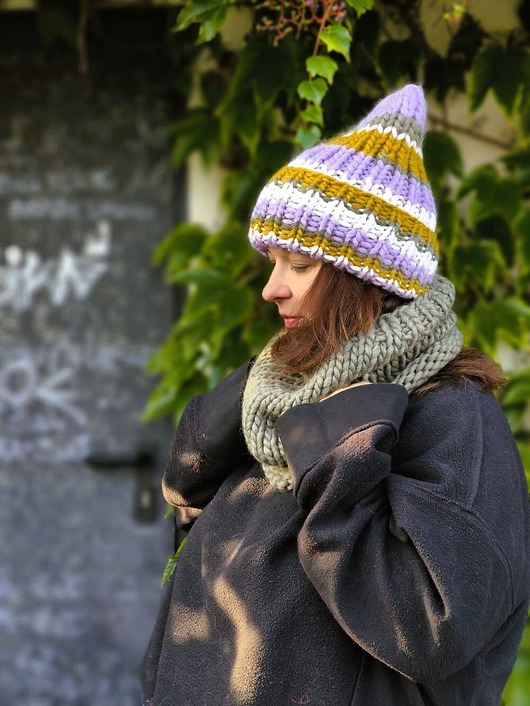 czapki damskie WOOLY COLOR "3"ciepła wełniana czapka