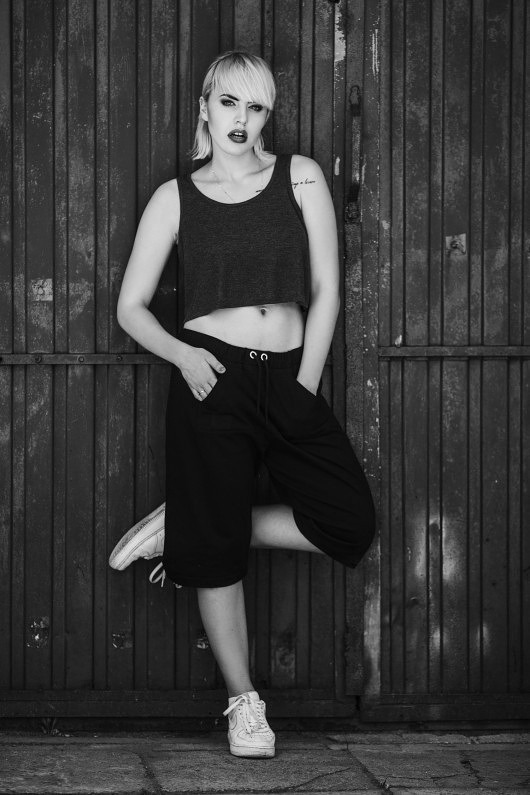 SZORTY SHT BLVCK UNISEx REST Factory