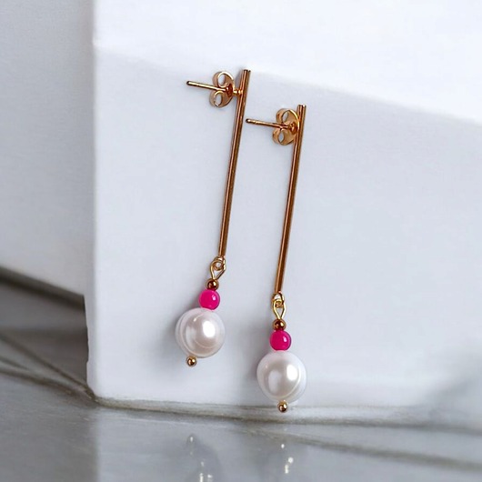 kolczyki z kamieniami Kolczyki FUCHSIA & PEARL collection: perła i agat : długie sztyfty