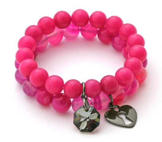 Agate & jade set with pendants in fuchsia. Lavoga