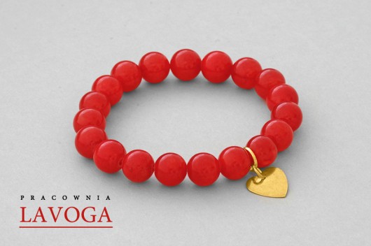 Jade with pendant in coral. Lavoga