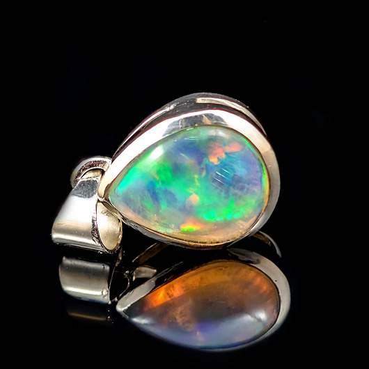 wisiory Kropla tęczy- szlachetny opal