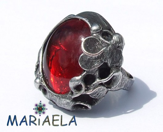 KORONKA CZERWIEŃ BIS MARIAELA